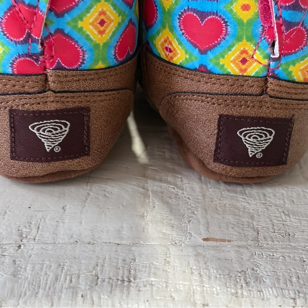 Twister Baby Buckers NWT Infant‎ Baby size 4 Abigale Tie Dye Hearts Cowboy Boots